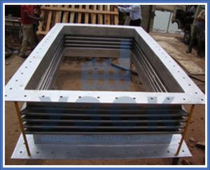 прямоугольные линзовые компенсаторы в Владивостоке